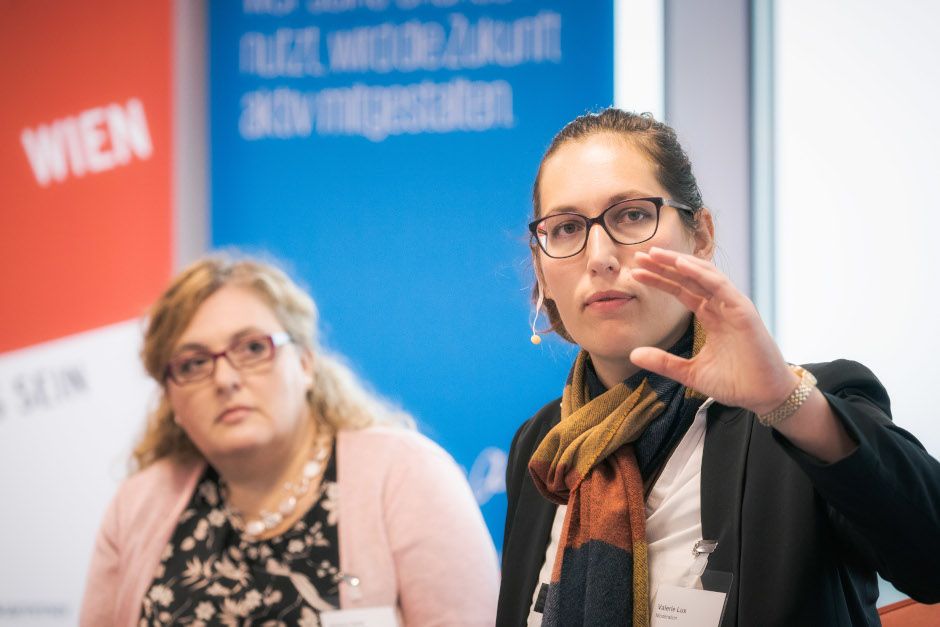 Moderatorin für Wirtschaft buchen Moderatorin für Wirtschaft buchen